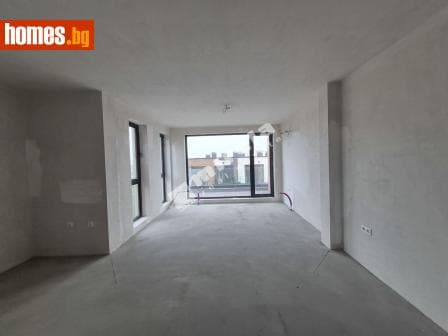 Тристаен, 169m²