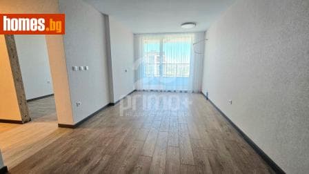 Тристаен, 102m²