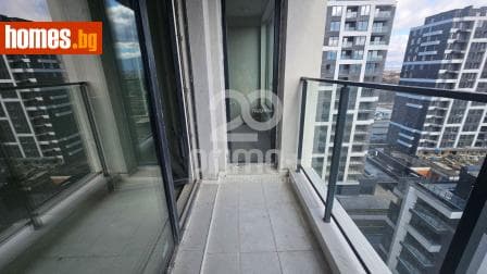 Тристаен, 102m²
