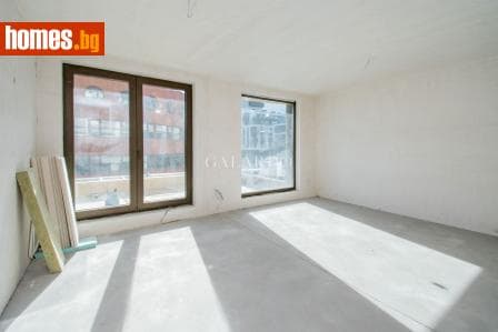Четиристаен, 183m²