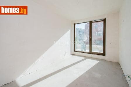 Четиристаен, 183m²