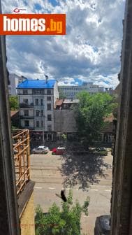 Тристаен, 86m²