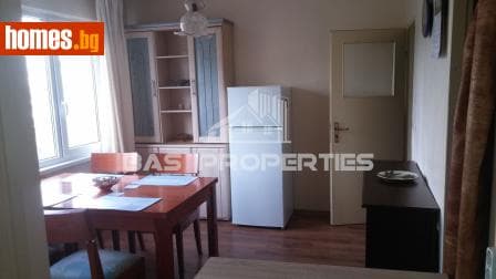 Тристаен, 80m²