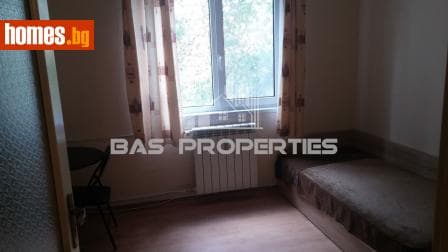 Тристаен, 80m²