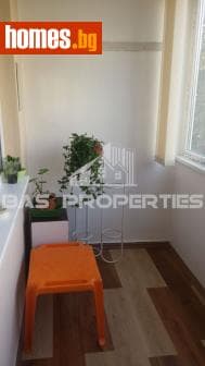 Тристаен, 80m²