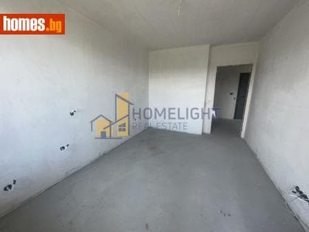 Тристаен, 97m²