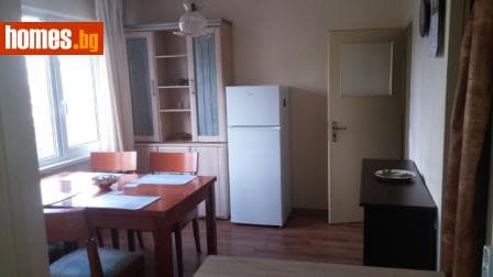 Тристаен, 80m²