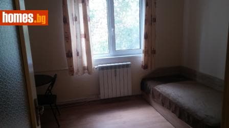 Тристаен, 80m²