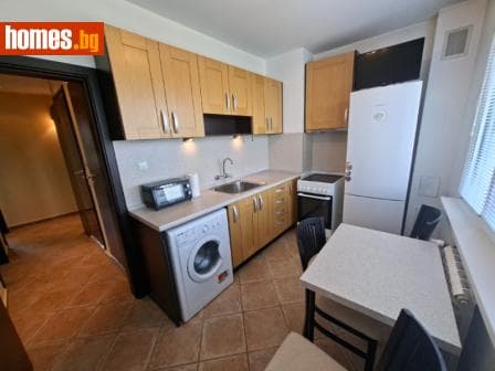 Двустаен, 65m²