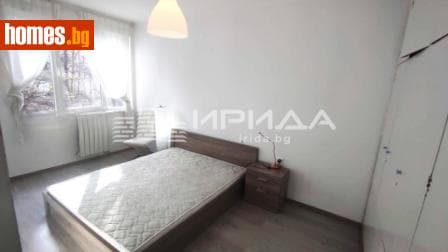 Тристаен, 60m²