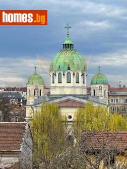 Тристаен, 70m²