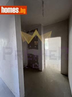 Тристаен, 98m²