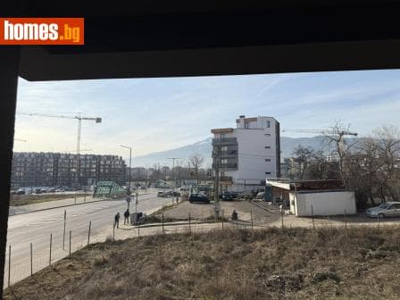 Тристаен, 139m²