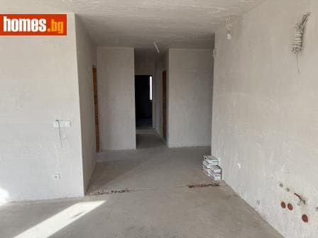 Тристаен, 139m²