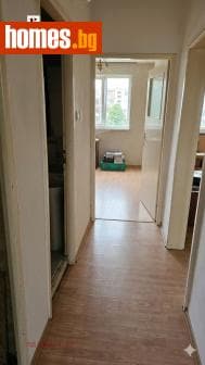 Тристаен, 84m²