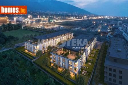 Тристаен, 93m²
