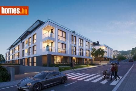 Тристаен, 112m²