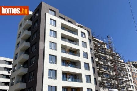 Тристаен, 122m²