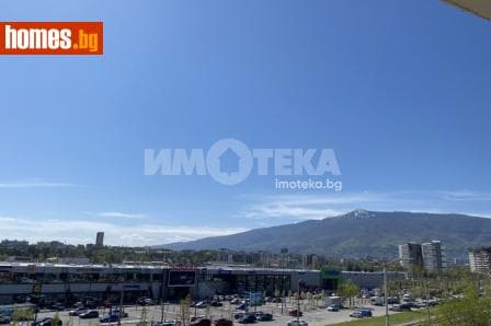 Тристаен, 122m²