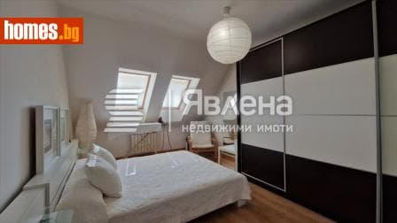 Тристаен, 73m²