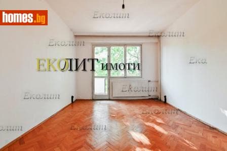 Тристаен, 78m²