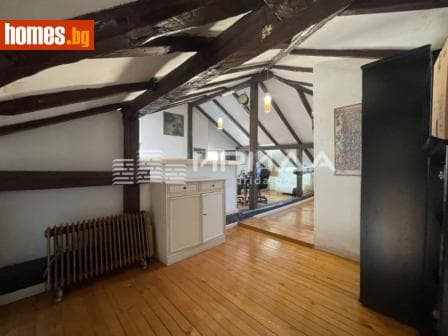 Тристаен, 138m²