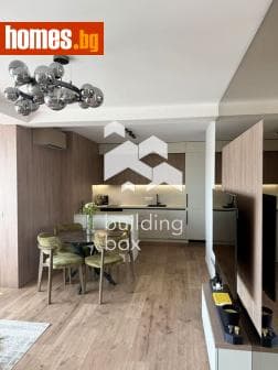 Тристаен, 110m²