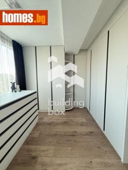Тристаен, 110m²
