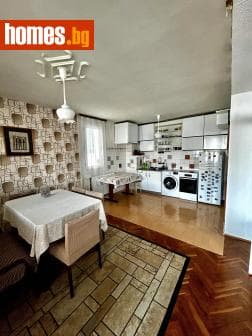 Тристаен, 108m²