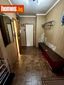 Тристаен, 108m²