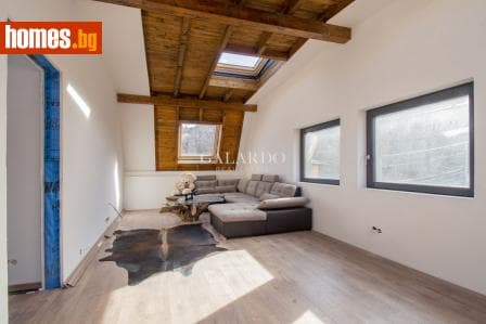 Тристаен, 125m²