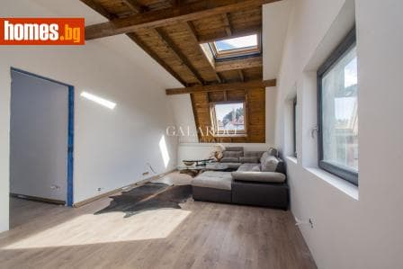 Тристаен, 125m²