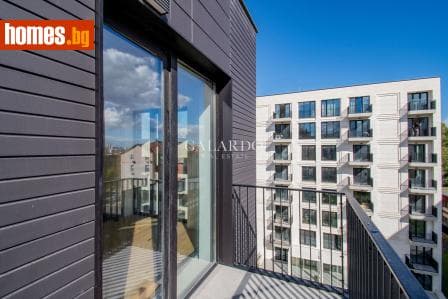 Тристаен, 119m²