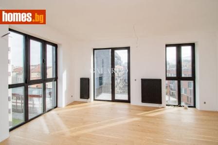 Тристаен, 119m²