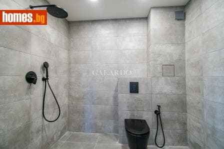 Тристаен, 119m²