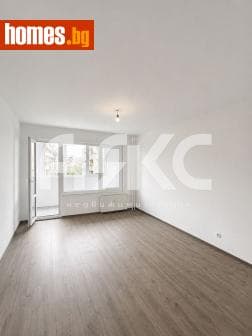 Тристаен, 89m²
