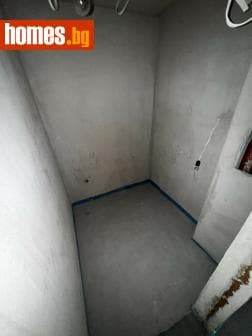 Тристаен, 125m²