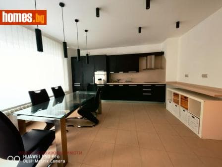 Четиристаен, 175m²