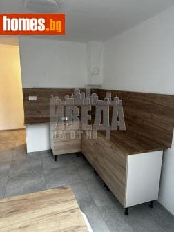 Четиристаен, 85m²