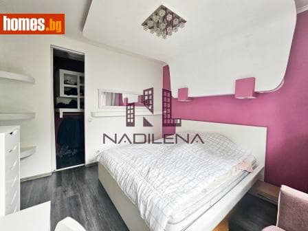 Тристаен, 76m²