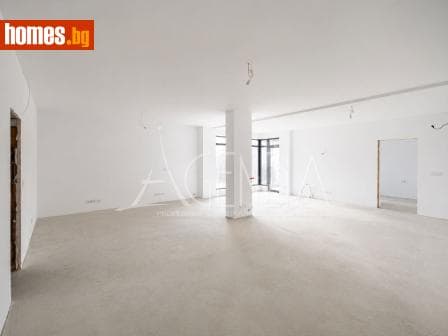 Тристаен, 130m²