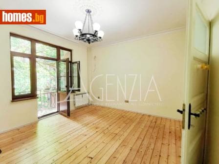 Тристаен, 85m²