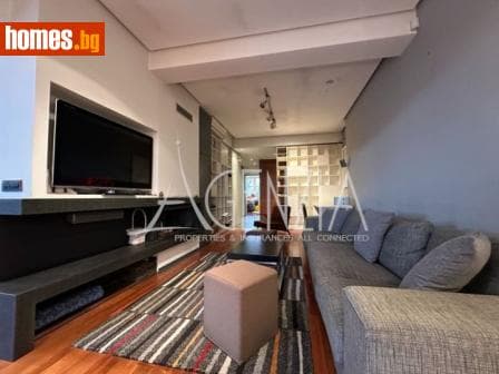 Тристаен, 119m²