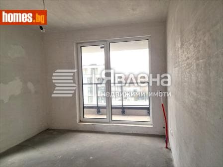 Тристаен, 122m²