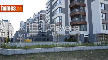 Тристаен, 122m²