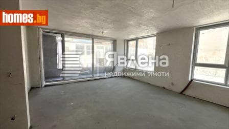 Тристаен, 106m²