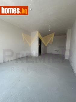 Тристаен, 114m²