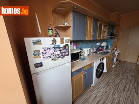 Двустаен, 65m²