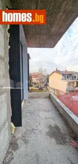 Тристаен, 132m²