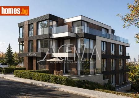 Тристаен, 176m²